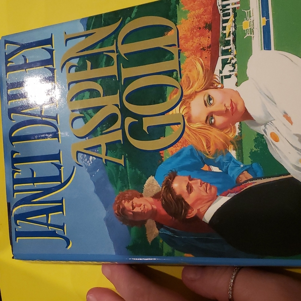 Books - Aspen Gold - Janet Daily